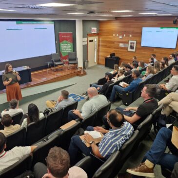 SCPREV apresenta plano de previdência complementar aos novos analistas legislativos empossados na ALESC